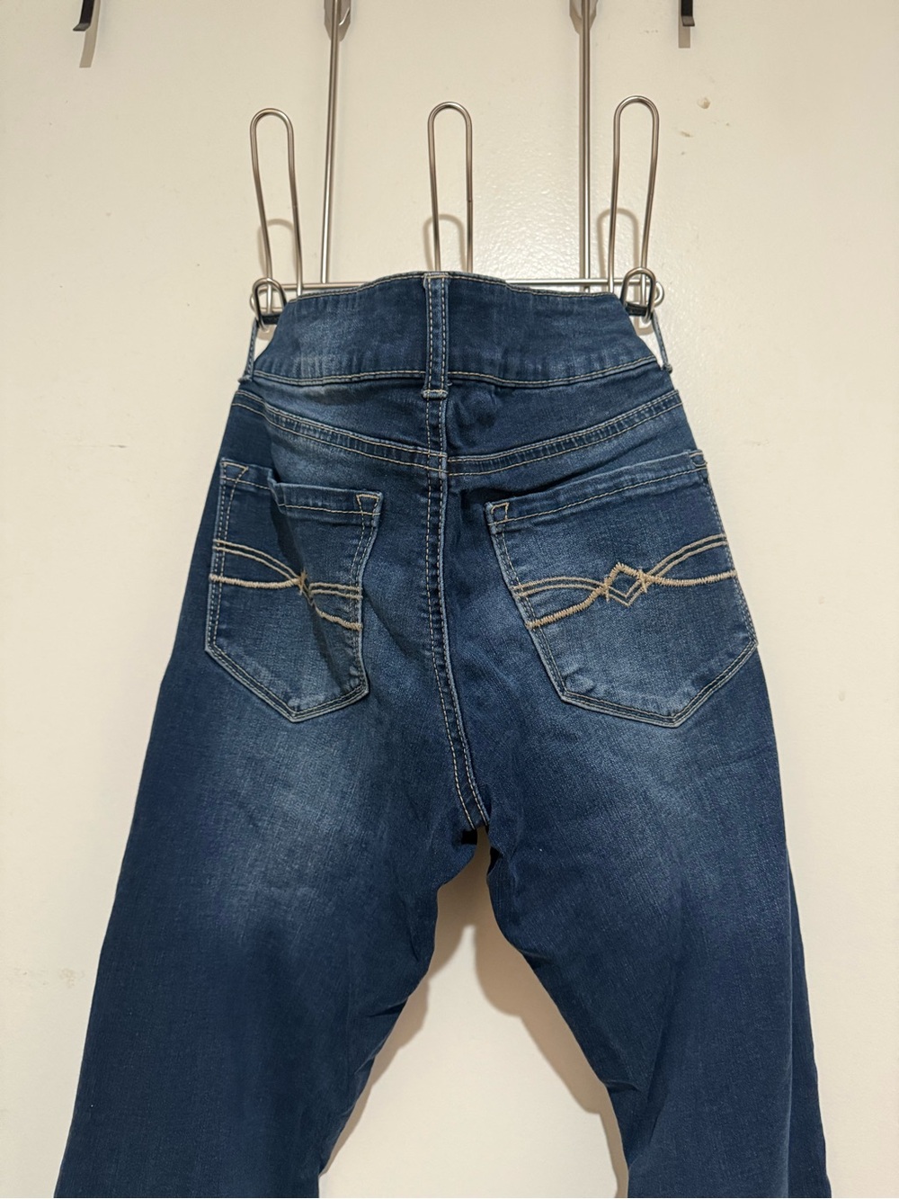 Mudd Blue Skinny Stretch Bootcut Jeans Size 7 - Picture 3 of 3